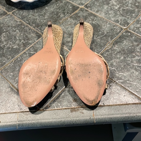 Barely used original Prada shoes - Picture 3 of 8